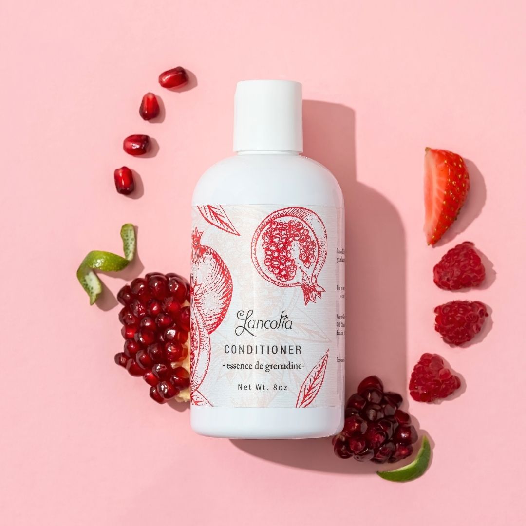 smooth shinny hair andromeda floral scent conditioner woman