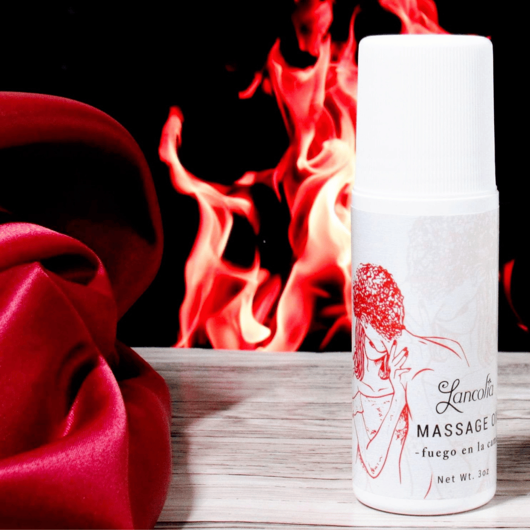 Strawberry scented massage oil for sexy nights | Lickable massage oil | Lancolia